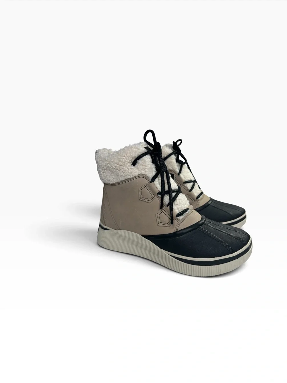 Sorel Women's Out N About III Waterproof Boot. Sz: 11